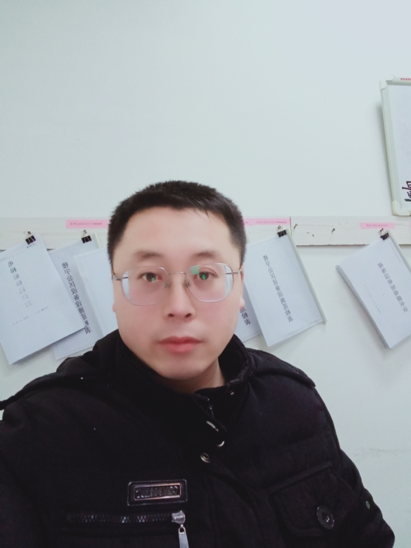 一头猪的第一张照片--山东蓝颜知己交友网