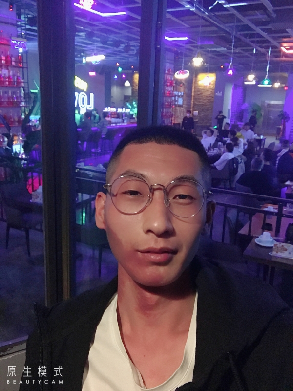 东北小伙的第一张照片--山东蓝颜知己交友网