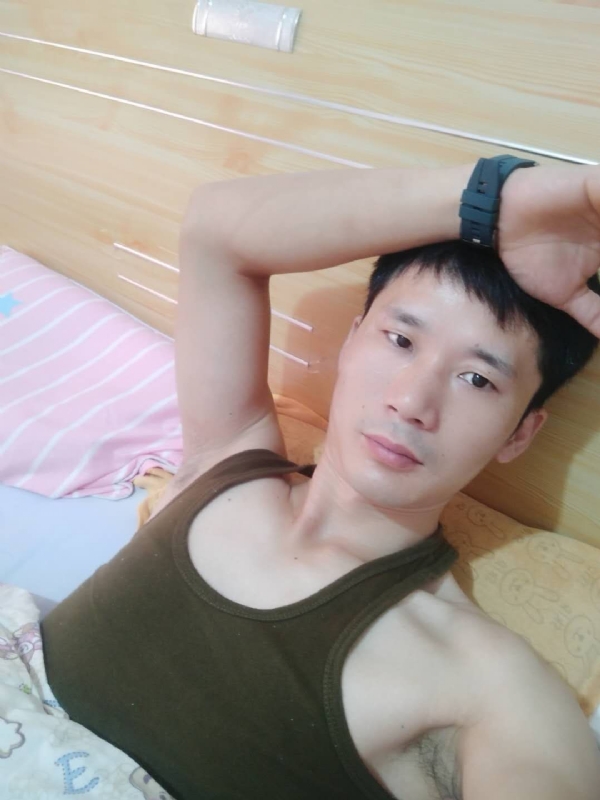 平凡之路的第一张照片--山东蓝颜知己交友网