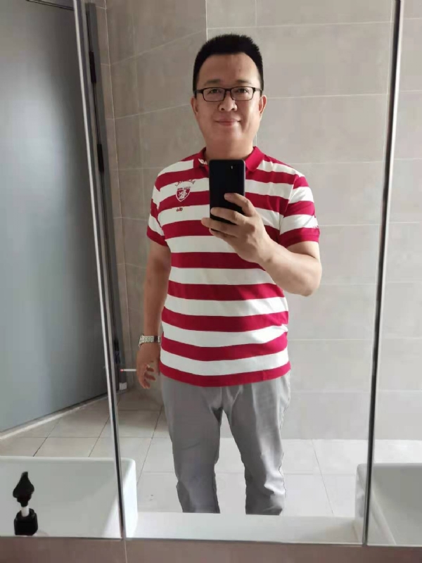 行走的打桩机的第一张照片--山东蓝颜知己交友网