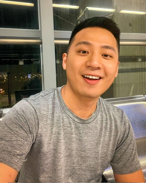 孤獨的男人的第三张照片--山东蓝颜知己交友网